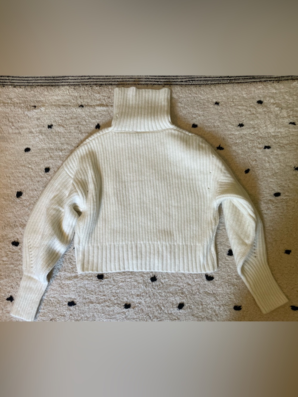 Varley Cream Ribbed Knit sweater - Picture 2 of 7